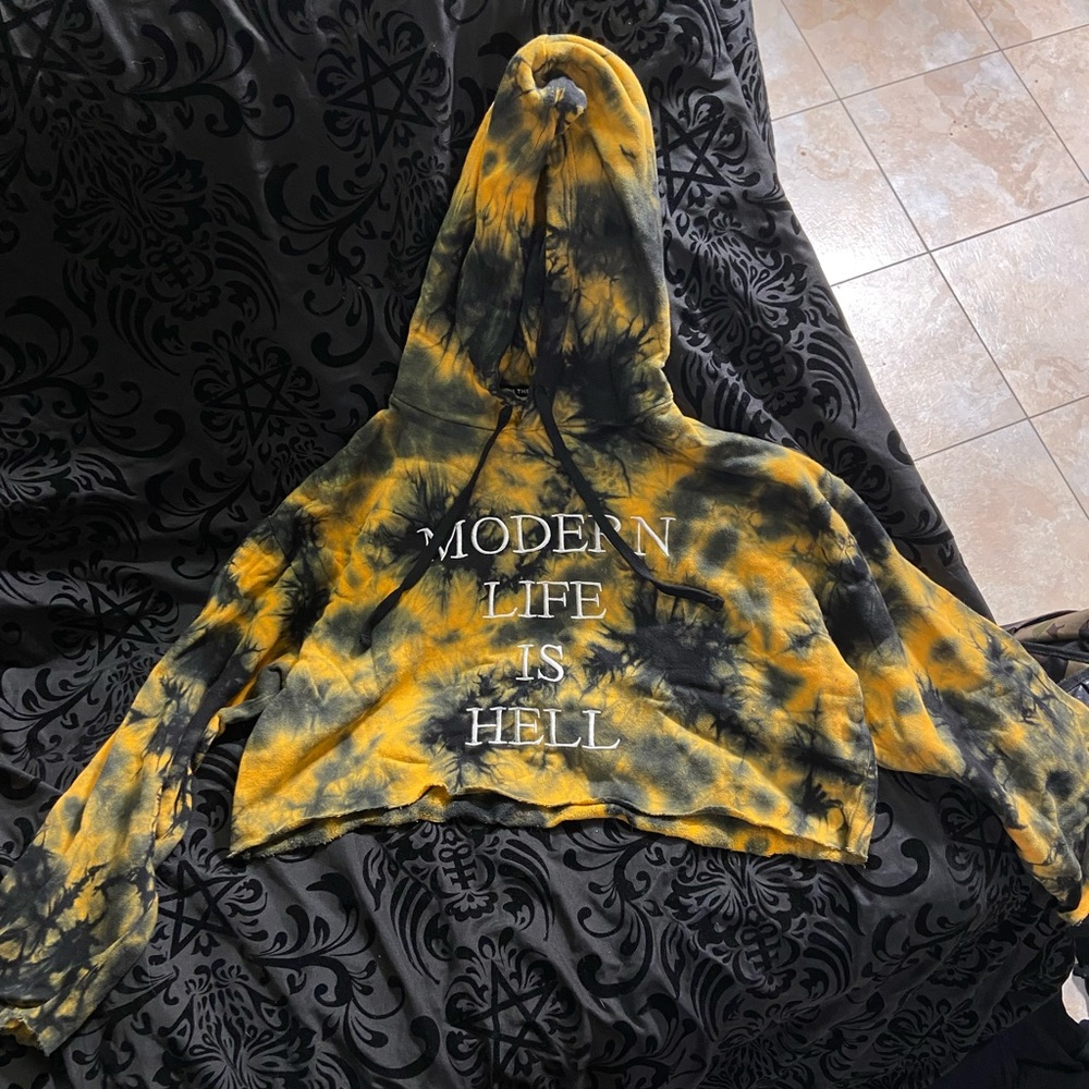 Ragged priest cropped hoodie